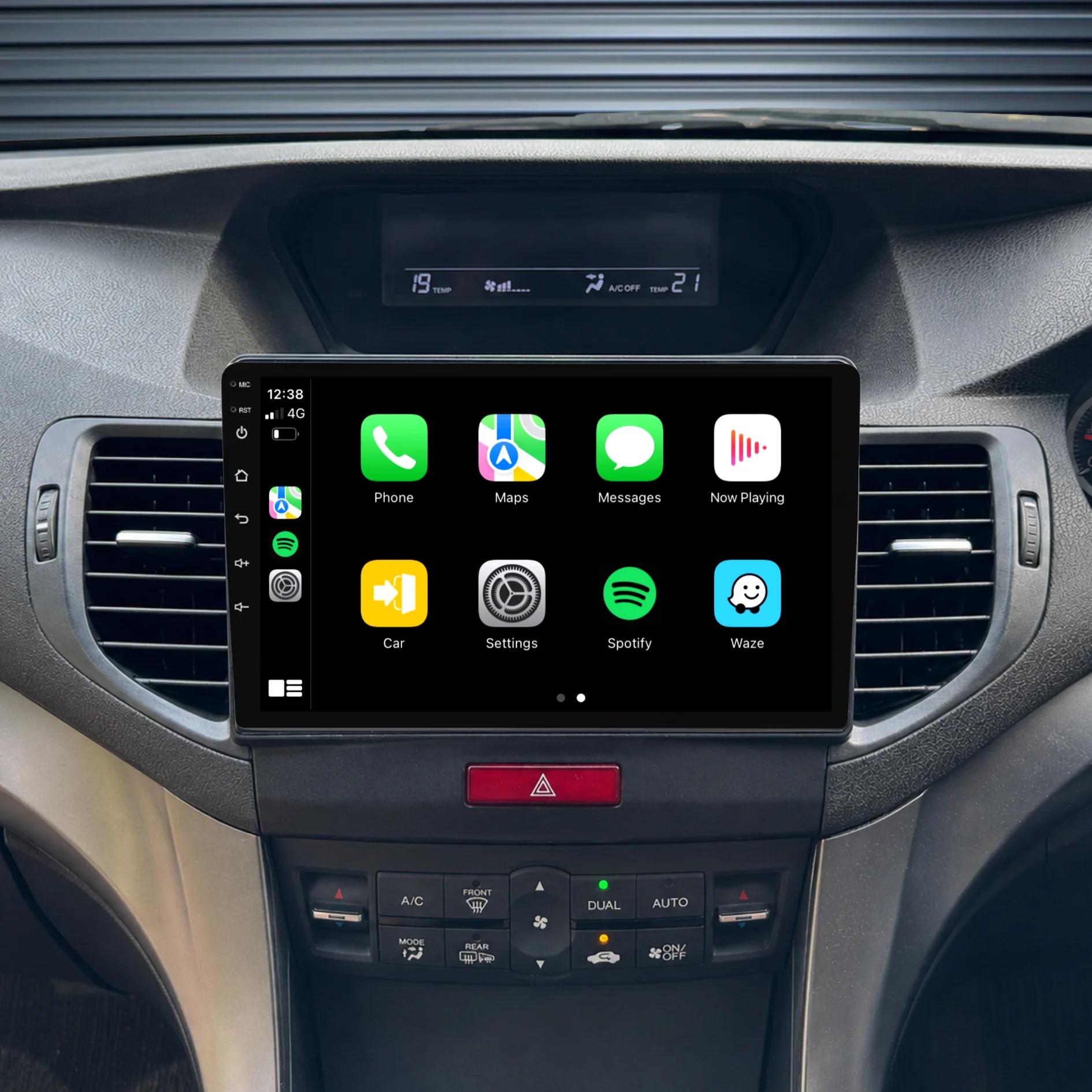 Honda Accord Euro (2008-2012) Plug & Play Head Unit Upgrade Kit: Car Radio with Wireless & Wired Apple CarPlay & Android Auto